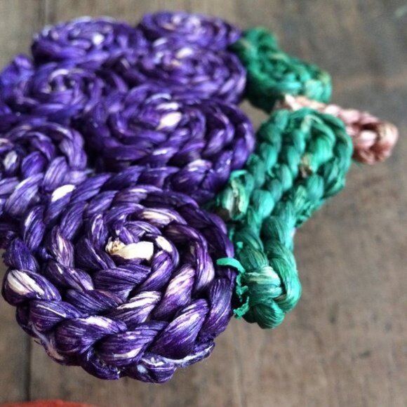 6 Vtg Woven Straw Trivets Grapes Fish Circle Round Tropical DAMAGED Under Plate - Picture 8 of 10